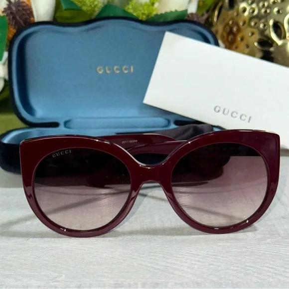 Gucci Burgundy Sunglasses - Picture 3 of 6